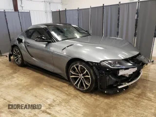 2021 Toyota GR Supra 2.0 with VIN WZ1DB2C08MW043542, listed as a Copart auction lot 37326944 with 32,140 mi miles and Clean Title. Bid and sale history available at carsss.com. Image 4.