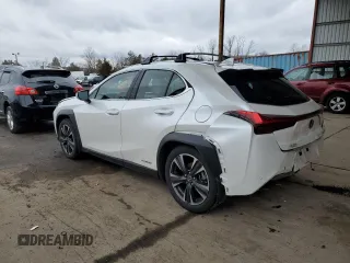 2020 Lexus UX with VIN JTHP9JBH1L2029527, listed as a Copart auction lot 39521583 with 9,093 mi miles. Bid and sale history available at carsss.com. Image 2.