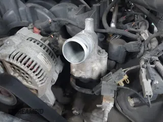 2000 Ford Econoline Cargo с VIN 1FTNE24L3YHA72198, выставлен на аукционе IAAI как лот 41829711 с пробегом 295 260 миль миль и . История ставок и продаж доступна на DreamBid. Изображение 18.