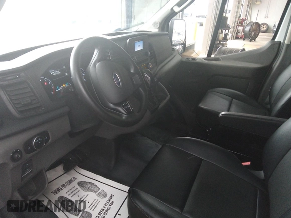 2024 Ford Transit Passenger XL z VIN 1FBAX2C87RKA32981, wystawiony jako IAAI lot #42791620 z przebiegiem 3 439 mil mil oraz . Historia ofert i sprzedaży dostępna na DreamBid. Obrazek 4.