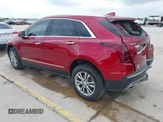 2020 Cadillac XT5 Premium Luxury FWD z VIN 1GYKNCRS8LZ228516, wystawiony jako IAAI lot #42409513 z przebiegiem 54 765 mil mil oraz . Historia ofert i sprzedaży dostępna na DreamBid. Obrazek 3.