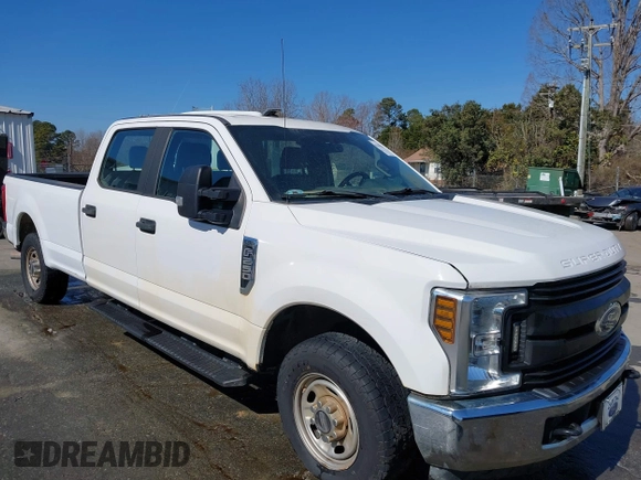 2019 Ford Super Duty F-250 SRW XL with VIN 1FT7W2A65KEF95185, listed as a IAAI auction lot 41615970 with 68,278 mi miles. Bid and sale history available at carsss.com. Image 1.