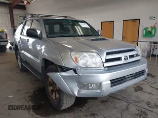 2005 Toyota 4Runner SR5 with VIN JTEBT14R858025666, listed as a IAAI auction lot 42022937 with 302,497 mi miles and . Bid and sale history available at DreamBid. Image 1.