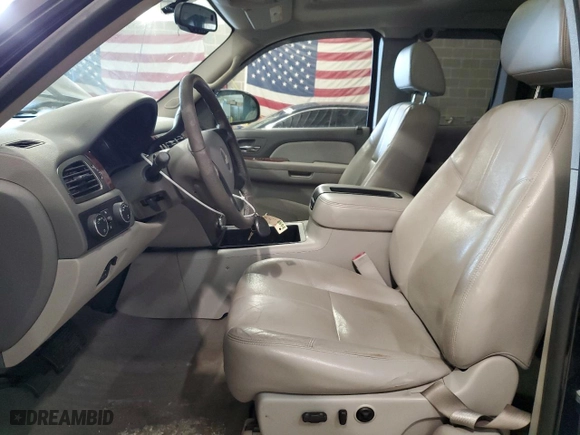 2008 Chevrolet Silverado 1500 LTZ with VIN 1GCEK19YX8Z126520, listed as a Copart auction lot 87890405 with 105,193 mi miles and Salvage Title. Bid and sale history available at carsss.com. Image 7.