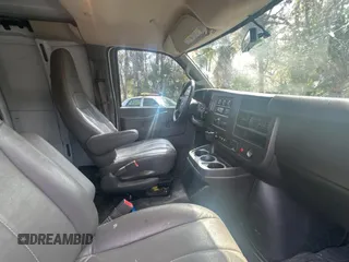 2020 Chevrolet Express Cargo Van with VIN 1GCWGBFP4L1136829, listed as a Copart auction lot 43995485 with 107,384 mi miles and Clean Title. Bid and sale history available at carsss.com. Image 5.