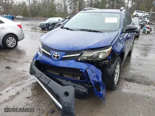 2015 Toyota RAV4 XLE with VIN 2T3RFREV8FW302638, listed as a IAAI auction lot 41857685 with 233,189 mi miles. Bid and sale history available at carsss.com. Image 6.