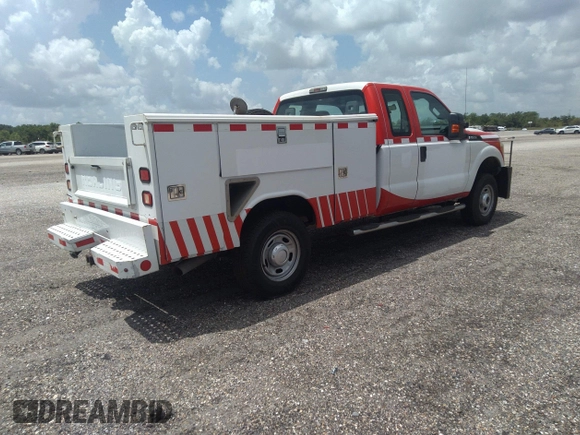 2016 Ford F-250 XL with VIN 1FD7X2B64GEC87424, listed as a IAAI auction lot 42014960 with 557,866 mi miles and . Bid and sale history available at DreamBid. Image 4.