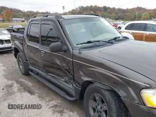 2005 Ford Explorer Sport Trac XLS z VIN 1FMZU77K05UB13891, wystawiony jako IAAI lot #40859877 z przebiegiem 157 308 mil mil oraz . Historia ofert i sprzedaży dostępna na DreamBid. Obrazek 6.