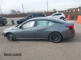 2020 Nissan Altima S with VIN 1N4BL4BVXLC226197, listed as a IAAI auction lot 41501189 with 77,611 mi miles and . Bid and sale history available at DreamBid. Image 13.