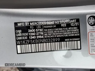 2022 Mercedes-Benz E 450 z VIN W1KZF5KB0NB032899, wystawiony jako Copart lot #82189393 z przebiegiem 16 372 mil mil oraz . Historia ofert i sprzedaży dostępna na DreamBid. Obrazek 12.