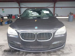 2013 BMW 7 Series 750Li с VIN WBAYE8C53DD132336, выставлен на аукционе IAAI как лот 42812991 с пробегом 174 099 миль миль и . История ставок и продаж доступна на DreamBid. Изображение 12.