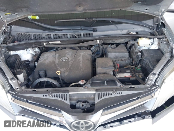 2018 Toyota Sienna XLE Auto Access Seat with VIN 5TDYZ3DC4JS904639, listed as a IAAI auction lot 41905251 with 179,989 mi miles. Bid and sale history available at carsss.com. Image 10.