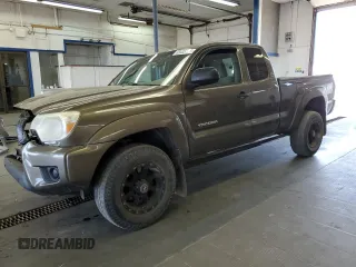 2012 Toyota Tacoma with VIN 5TFUX4EN1CX015949, listed as a Copart auction lot 63438125 with 248,688 mi miles and Salvage title. Bid and sale history available at DreamBid. Image 1.