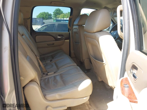2012 Chevrolet Suburban LT with VIN 1GNSCJE03CR128206, listed as a IAAI auction lot 42002119 with 329,078 mi miles. Bid and sale history available at carsss.com. Image 8.