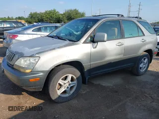 2001 Lexus RX 300 z VIN JTJGF10U810095105, wystawiony jako IAAI lot #42404527 z przebiegiem 224 382 mil mil oraz . Historia ofert i sprzedaży dostępna na DreamBid. Obrazek 2.