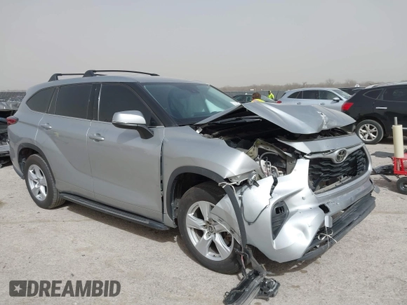 2021 Toyota Highlander L with VIN 5TDZZRAH4MS070514, listed as a IAAI auction lot 41810925 with 60,950 mi miles and . Bid and sale history available at DreamBid. Image 1.