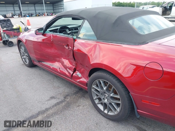 2014 Ford Mustang V6 with VIN 1ZVBP8EM4E5331248, listed as a IAAI auction lot 42202978 with 89,205 mi miles and . Bid and sale history available at DreamBid. Image 18.