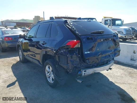 2019 Toyota RAV4 XLE with VIN JTMW1RFVXKD026180, listed as a IAAI auction lot 41759744 with 66,025 mi miles. Bid and sale history available at carsss.com. Image 6.