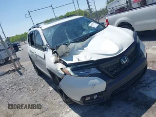 2019 Honda Passport Elite z VIN 5FNYF8H09KB015198, wystawiony jako IAAI lot #41989518 z przebiegiem 80 919 mil mil oraz . Historia ofert i sprzedaży dostępna na DreamBid. Obrazek 6.