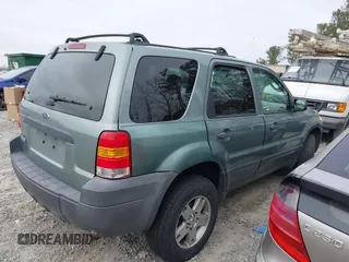 2006 Ford Escape XLT with VIN 1FMYU03Z66KC72563, listed as a IAAI auction lot 41204974 with 249,149 mi miles. Bid and sale history available at carsss.com. Image 4.