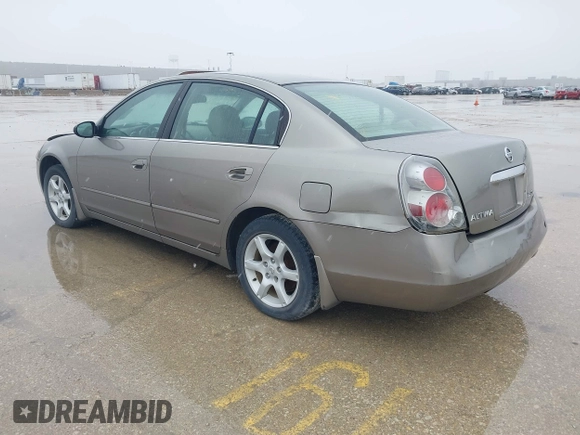 2006 Nissan Altima 2.5 S with VIN 1N4AL11D16C212180, listed as a IAAI auction lot 41707177 with 153,131 mi miles. Bid and sale history available at carsss.com. Image 3.