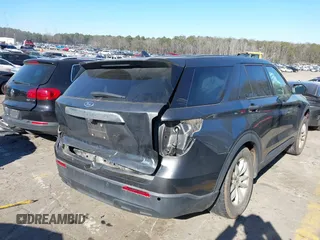 2020 Ford Explorer with VIN 1FMSK8BH9LGB12534, listed as a IAAI auction lot 41282799 with 114,909 mi miles. Bid and sale history available at carsss.com. Image 4.