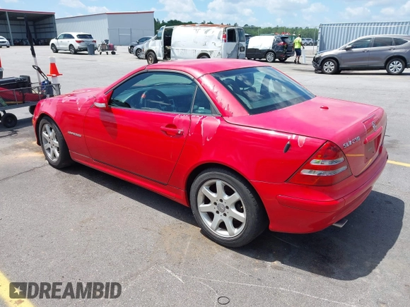 2003 Mercedes-Benz SLK 230 Kompressor z VIN WDBKK49F63F284252, wystawiony jako IAAI lot #42307320 z przebiegiem 180 893 mil mil oraz . Historia ofert i sprzedaży dostępna na DreamBid. Obrazek 3.