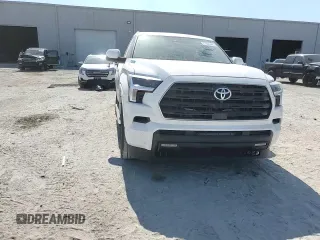 2024 Toyota Sequoia SR5 with VIN 7SVAAABA6RX034127, listed as a Copart auction lot 77848444 with 7,528 mi miles and Salvage Title. Bid and sale history available at carsss.com. Image 14.