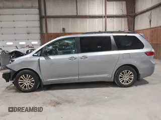 2016 Toyota Sienna XLE with VIN 5TDYK3DC7GS748075, listed as a IAAI auction lot 41795318 with 153,913 mi miles. Bid and sale history available at carsss.com. Image 15.