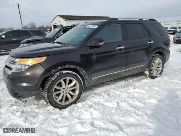 2014 Ford Explorer XLT with VIN 1FM5K8D80EGC40979, listed as a Copart auction lot 42726955 with 200,119 mi miles and Clean Title. Bid and sale history available at carsss.com. Image 1.