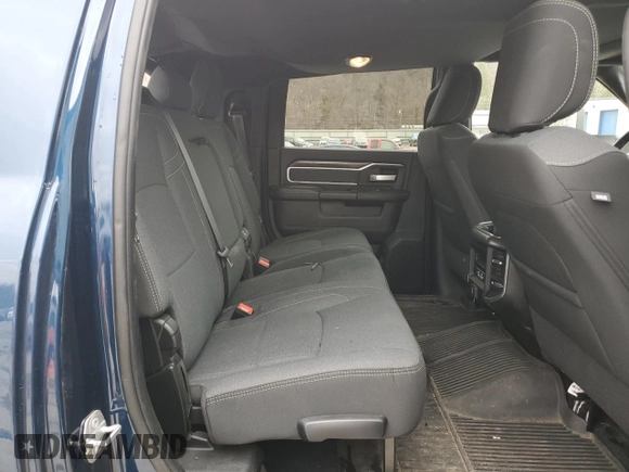 2022 Ram 2500 Big Horn z VIN 3C6UR5ML0NG381738, wystawiony jako Copart lot #49081975 z przebiegiem 19 806 mil mil oraz Szkoda całkowita • Salvage title. Historia ofert i sprzedaży dostępna na DreamBid. Obrazek 10.