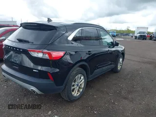 2020 Ford Escape SE with VIN 1FMCU9G69LUA09014, listed as a IAAI auction lot 42208056 with 135,334 mi miles and . Bid and sale history available at DreamBid. Image 4.