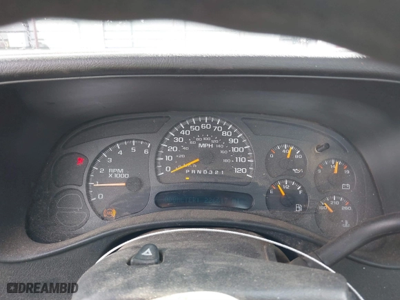 2006 Chevrolet Silverado 1500 Work Truck with VIN 3GCEC14X96G157606, listed as a IAAI auction lot 41608801 with 226,617 mi miles. Bid and sale history available at carsss.com. Image 7.