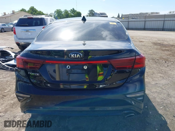 2021 Kia Forte LXS with VIN 3KPF24AD7ME363096, listed as a IAAI auction lot 42019176 with Not Provided miles and . Bid and sale history available at carsss.com. Image 16.