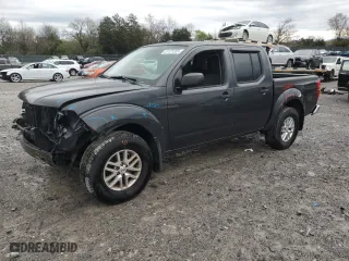 2015 Nissan Frontier SV with VIN 1N6AD0EV4FN754590, listed as a Copart auction lot 51121355 with 110,854 mi miles and Salvage Title. Bid and sale history available at carsss.com. Image 1.
