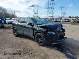 2022 Chevrolet Blazer LT z VIN 3GNKBJRS4NS236932, wystawiony jako IAAI lot #41521421 z przebiegiem 40 225 mil mil oraz . Historia ofert i sprzedaży dostępna na DreamBid. Obrazek 1.