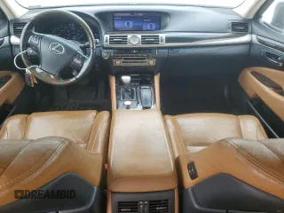 2013 Lexus LS 460 with VIN JTHCL5EF1D5015774, listed as a Copart auction lot 59675505 with 99,323 mi miles and Clean title. Bid and sale history available at DreamBid. Image 8.