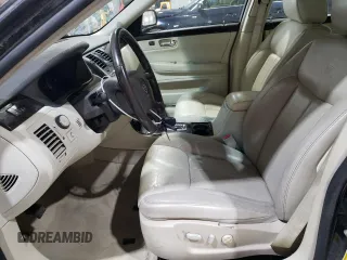 2008 Cadillac DTS 1SC z VIN 1G6KD57Y88U181183, wystawiony jako Copart lot #53948845 z przebiegiem Nie podano mil oraz Szkoda całkowita • Salvage title. Historia ofert i sprzedaży dostępna na DreamBid. Obrazek 7.