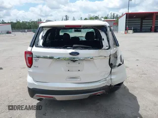 2017 Ford Explorer XLT with VIN 1FM5K7D89HGE21643, listed as a IAAI auction lot 42080182 with 125,437 mi miles and . Bid and sale history available at carsss.com. Image 16.