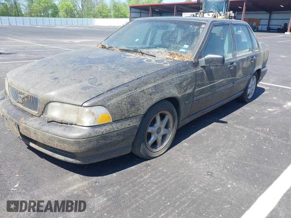 1998 Volvo S70 with VIN YV1LS5549W2431220, listed as a IAAI auction lot 42018741 with 1 mi miles. Bid and sale history available at carsss.com. Image 2.