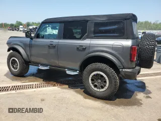 2023 Ford Bronco с VIN 1FMEE5DH2PLB21489, выставлен на аукционе Copart как лот 60690365 с пробегом 14 326 миль миль и Списание • Salvage title. История ставок и продаж доступна на DreamBid. Изображение 2.