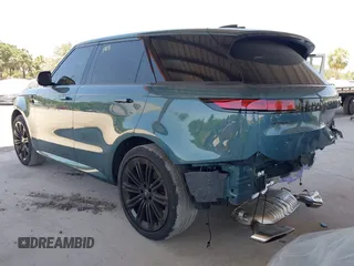 2024 Land Rover Range Rover Sport Dynamic SE z VIN SAL1L9FU7RA413561, wystawiony jako IAAI lot #42123500 z przebiegiem 8 319 mil mil oraz . Historia ofert i sprzedaży dostępna na DreamBid. Obrazek 3.