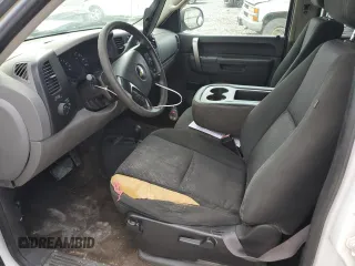 2013 Chevrolet Silverado 1500 LS with VIN 3GCPKREA9DG270635, listed as a Copart auction lot 70052584 with 204,386 mi miles and Salvage Title. Bid and sale history available at DreamBid. Image 7.