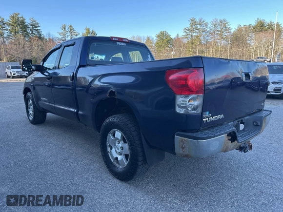 2008 Toyota Tundra 4WD Truck with VIN 5TBBV54148S506636, listed as a IAAI auction lot 42120424 with 235,971 mi miles. Bid and sale history available at carsss.com. Image 3.