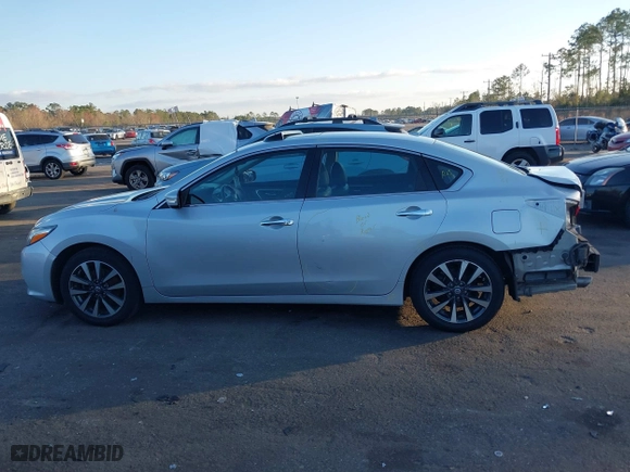 2017 Nissan Altima 2.5 SR with VIN 1N4AL3AP4HC294124, listed as a IAAI auction lot 41539898 with 140,170 mi miles. Bid and sale history available at carsss.com. Image 15.