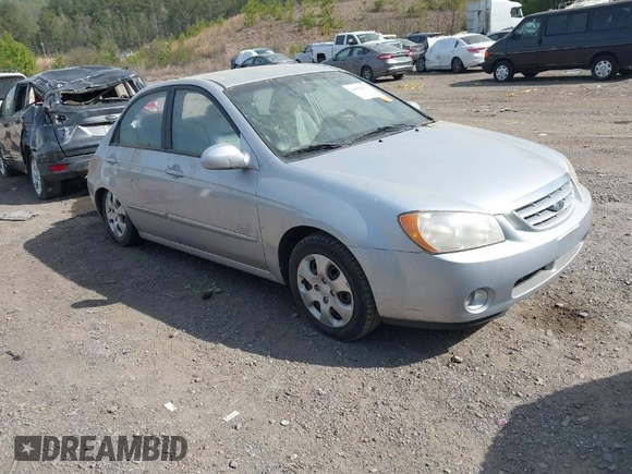 2005 Kia Spectra LX with VIN KNAFE121355203561, listed as a IAAI auction lot 41894533 with 32,889 mi miles. Bid and sale history available at carsss.com. Image 1.