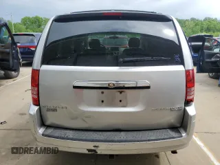 2010 Chrysler Town & Country Touring z VIN 2A4RR5D10AR273535, wystawiony jako Copart lot #54356665 z przebiegiem 238 132 mil mil oraz Szkoda całkowita • Salvage title. Historia ofert i sprzedaży dostępna na DreamBid. Obrazek 6.