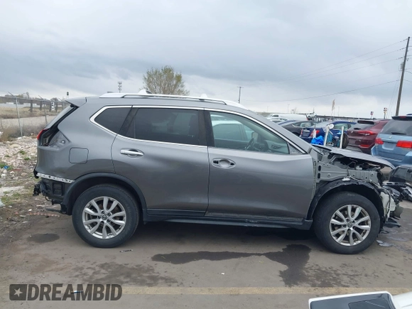 2018 Nissan Rogue SV with VIN KNMAT2MV6JP511461, listed as a IAAI auction lot 41924322 with 131,869 mi miles. Bid and sale history available at carsss.com. Image 14.