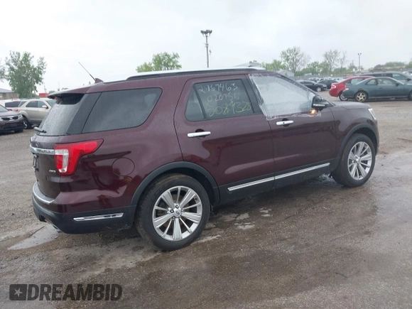 2019 Ford Explorer Limited with VIN 1FM5K8F88KGA05495, listed as a IAAI auction lot 39376371 with 60,451 mi miles. Bid and sale history available at carsss.com. Image 4.