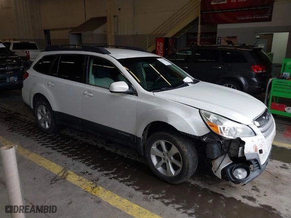 2013 Subaru Outback 2.5i Premium with VIN 4S4BRBCC6D3281124, listed as a IAAI auction lot 41637450 with 110,616 mi miles. Bid and sale history available at carsss.com. Image 1.
